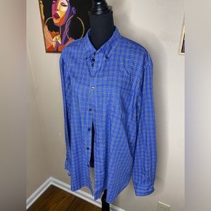 Van Heusen Traveler Blue and White Button Down Shirt 👔 Size XL 17-17-1/2